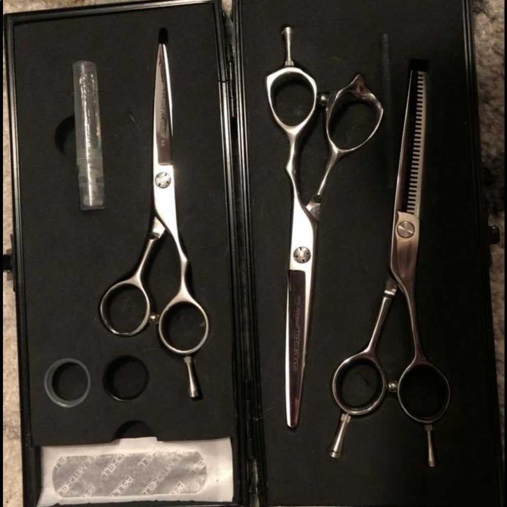 Paul mitchell gently used hair cutting kit